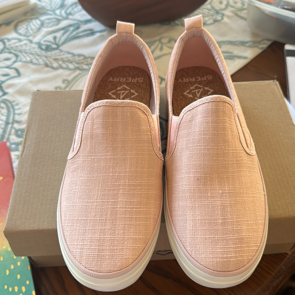 Pink sperrys